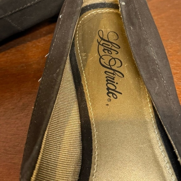 Life stride brown vegan suede loafers with buckle accent size 11 - Picture 7 of 8